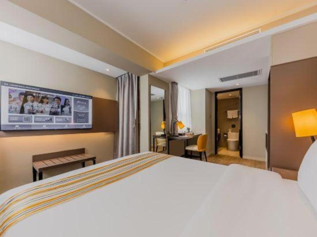 Home Inn Plus Shanghai New International Expo Center Yushan Road Yuanshen Sports מראה חיצוני תמונה